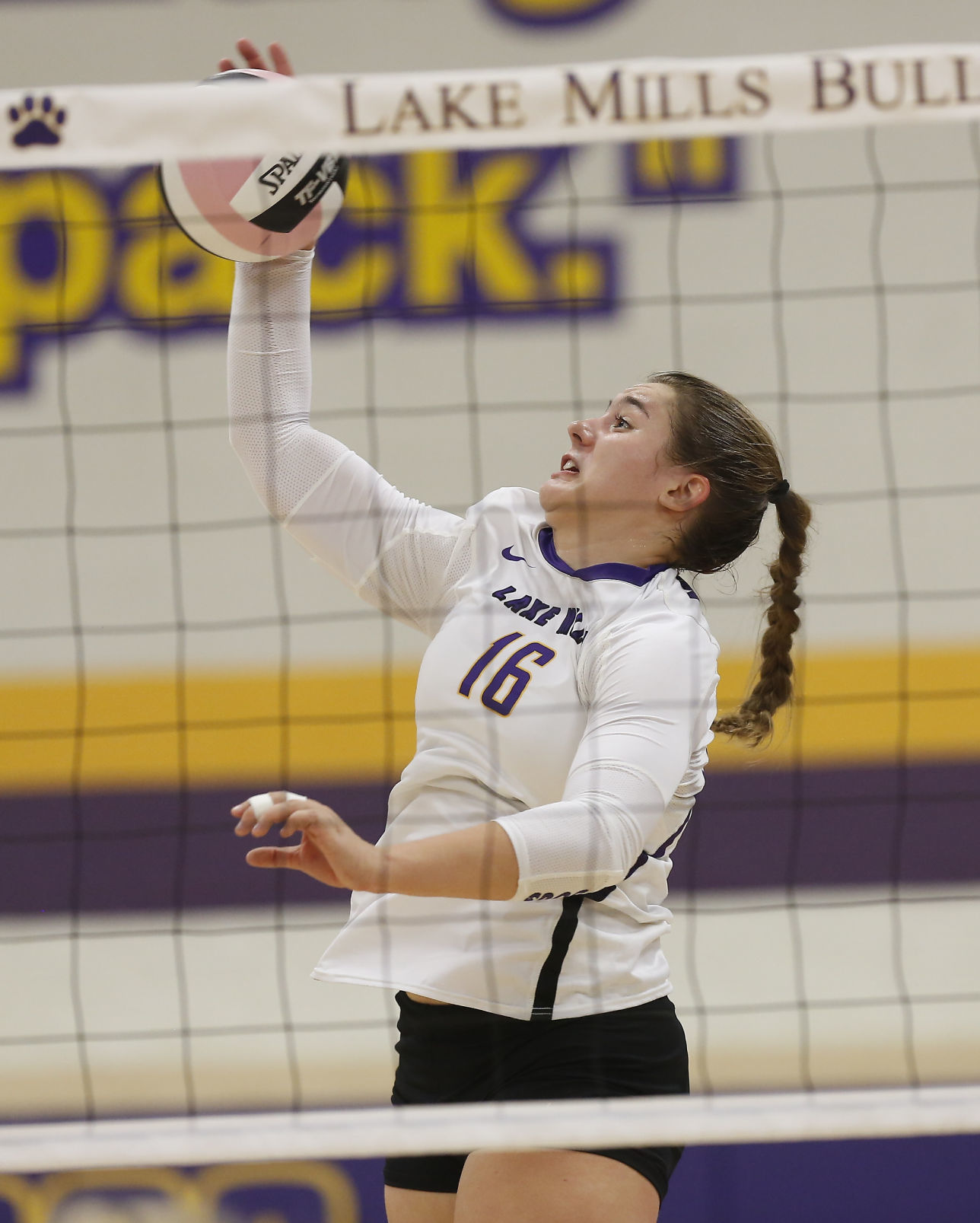 Vball Lake Mills vs. Forest City 1